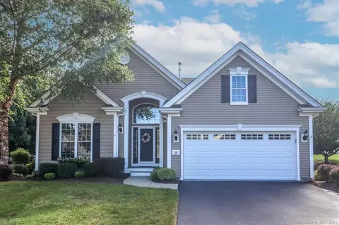 36 Wildlife Ct, Cheshire, CT 06410