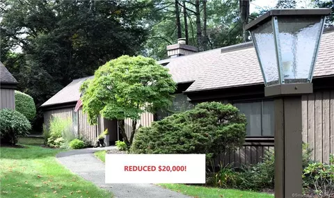 673 Heritage Vlg #A, Southbury, CT 06488