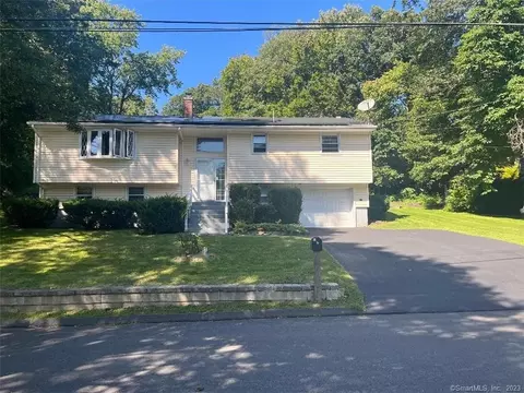 26 Wilson Rd, Wolcott, CT 06716