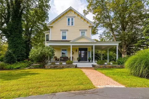 326 Thompson Rd, Thompson, CT 06277