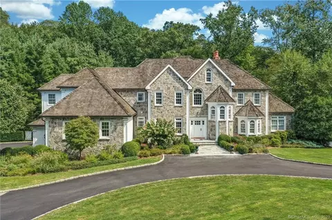 85 Clearview Ln, New Canaan, CT 06840