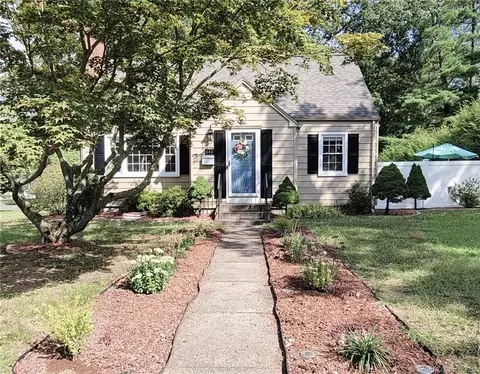 640 Forest St, East Hartford, CT 06118