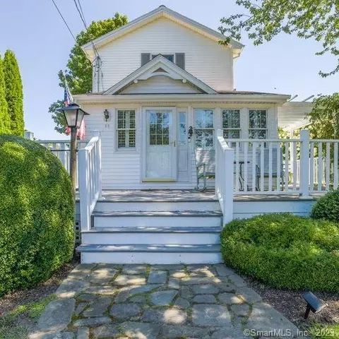 55 Langworthy Ave, Stonington, CT 06378