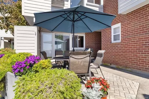 88 W West Walk #88, West Haven, CT 06516