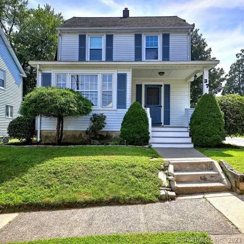 37 Sunnyside Ter, Stratford, CT 06614