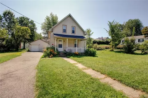 63 Faneuil St, Windsor, CT 06095