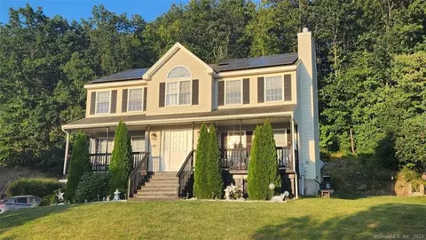 68 Tyler Hill Rd, Naugatuck, CT 06770