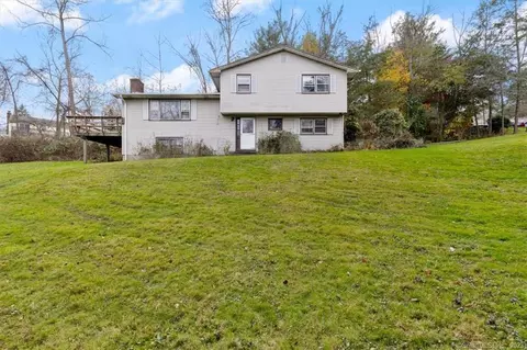 68 High Meadow Ln, Meriden, CT 06450