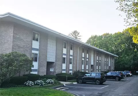 63 Niles Hill Rd #B2, New London, CT 06320