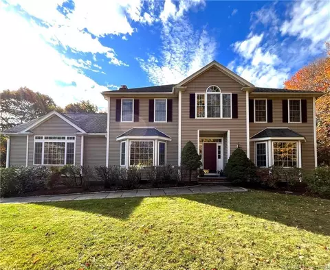 72 English Ln, Shelton, CT 06484