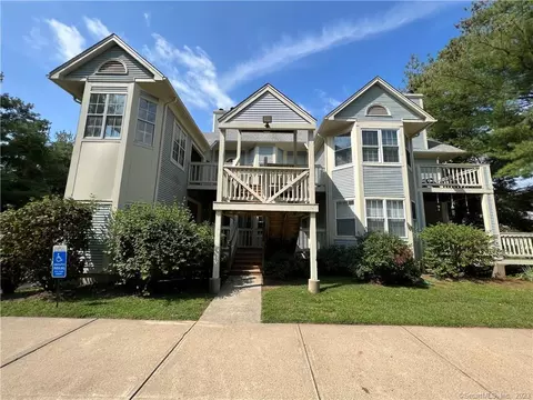75 Redwood Dr #604, East Haven, CT 06513