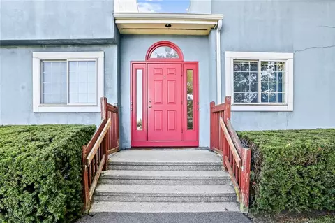 9 Maple Tree Ave #E4, Stamford, CT 06906