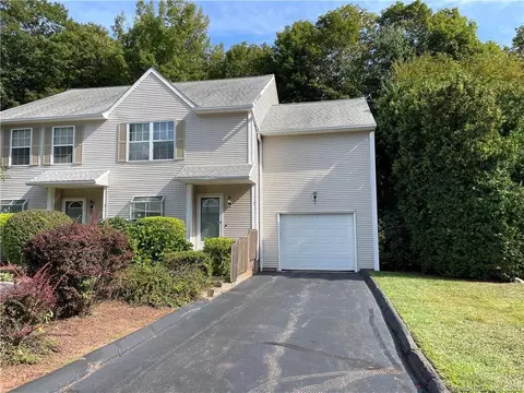3409 Whitney Ave #7, Hamden, CT 06518