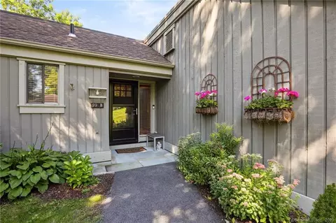 99 Heritage Vlg #B, Southbury, CT 06488