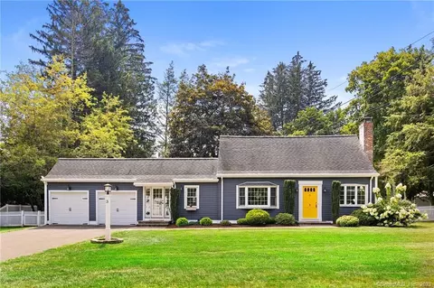 3 Farmstead Ln, Farmington, CT 06032