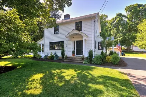 28 Tower St, Milford, CT 06460