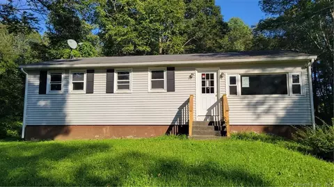 567 Thompson Rd, Thompson, CT 06277