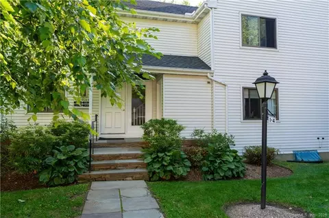 80 N Main St #2A, Kent, CT 06757