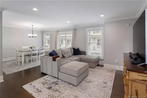 115 Colonial Rd #53, Stamford, CT 06906