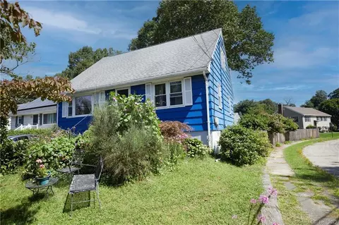 163 Forestview Rd, Bridgeport, CT 06606