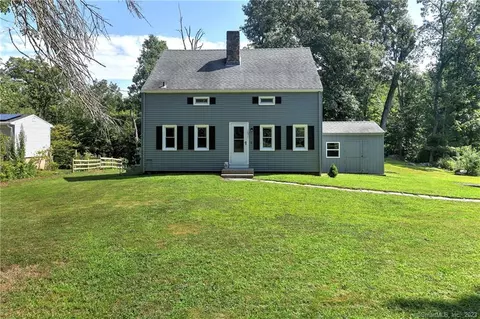 1051 Still Hill Rd, Hamden, CT 06518