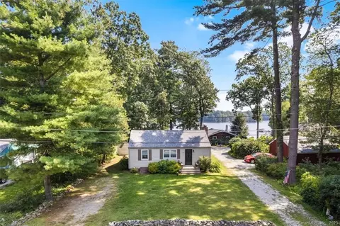108 Lakeside Dr, Lebanon, CT 06249