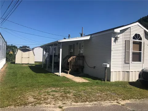 2 3rd St, Beacon Falls, CT 06403