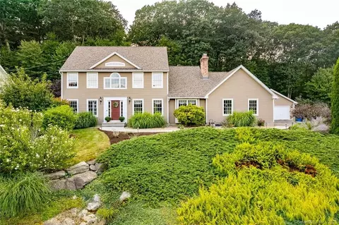 115 Larkspur Ln, Bristol, CT 06010