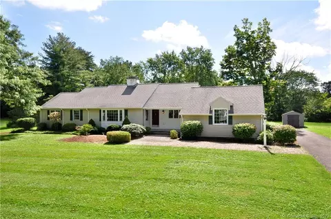 20 Longview Dr, Suffield, CT 06078