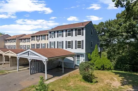 96 Rising Trail Dr #96, Middletown, CT 06457