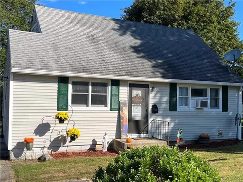 19 Harris Rd, Ansonia, CT 06401