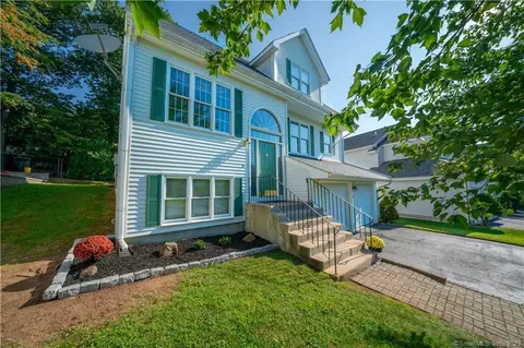 30 Butternut Ln, Newington, CT 06111