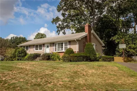 6 Caroline Dr, Milford, CT 06461