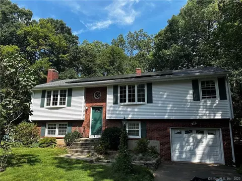 87 Box Mountain Dr, Vernon, CT 06066