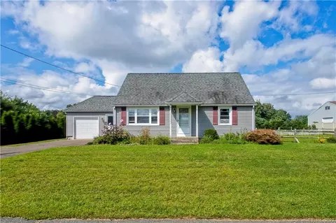 15 Victor St, Ludlow, MA 01056