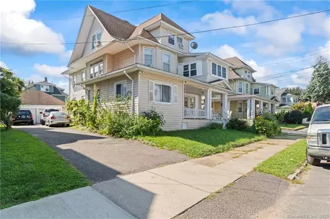 95-97 Wentworth St, Bridgeport, CT 06606