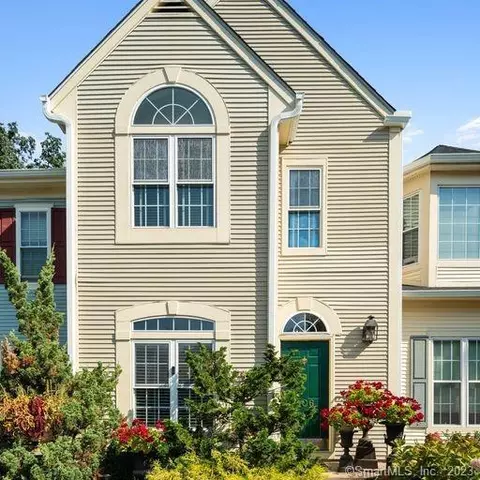 406 Cambridge Cmns #406, Middletown, CT 06457