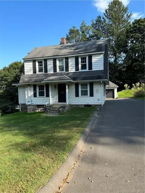 41 Belden St, Watertown, CT 06795