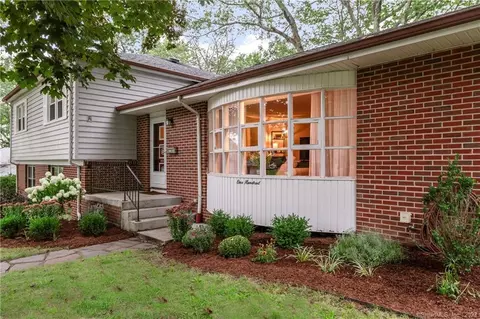 100 Stevenson Rd, New Haven, CT 06515