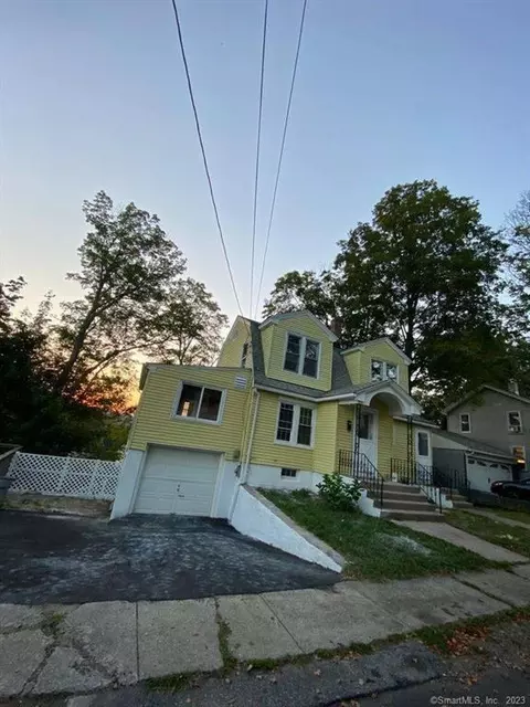 30 Hill St, Naugatuck, CT 06770