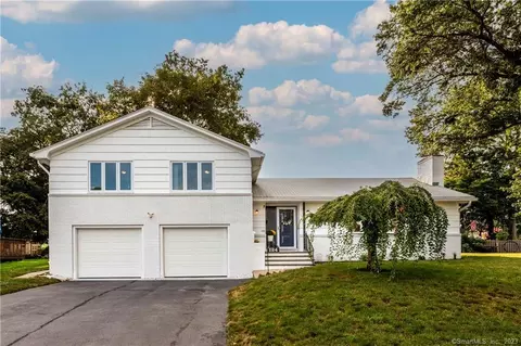 124 Rockwell Ave, Stratford, CT 06615