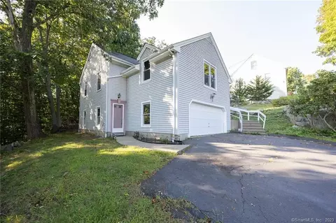 108 Osborn Rd, Naugatuck, CT 06770