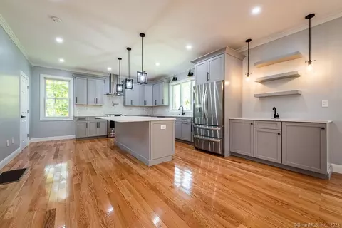 53 Donald Rd, Guilford, CT 06437