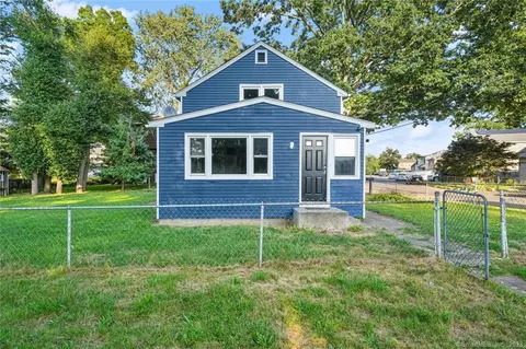 128 Polk St, Bridgeport, CT 06606