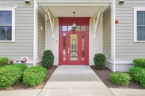 8 Sherwood St #5-2C, Mansfield, CT 06250