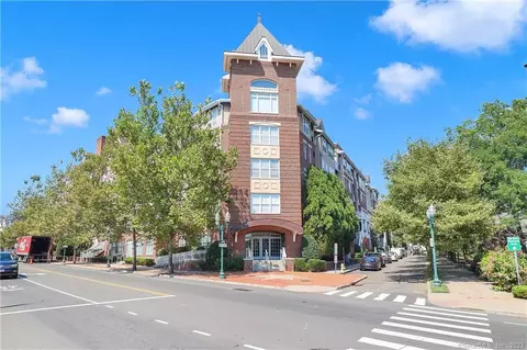 35 W Broad St #319, Stamford, CT 06902