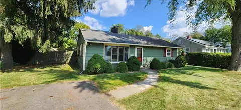1326 New Haven Ave, Milford, CT 06460