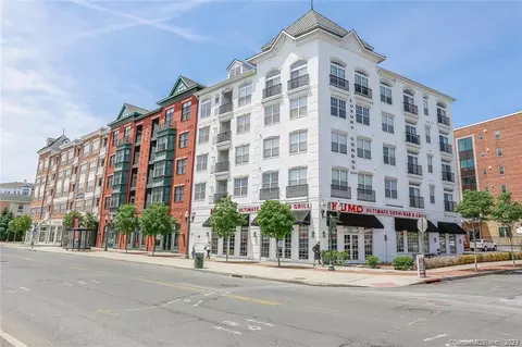 850 E Main St #213, Stamford, CT 06902