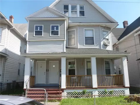 71 Park Ter, Bridgeport, CT 06604