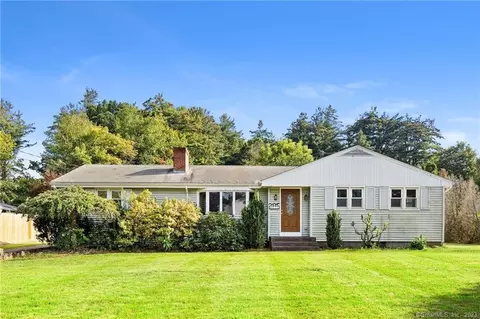 522 Prospect St, Southington, CT 06479